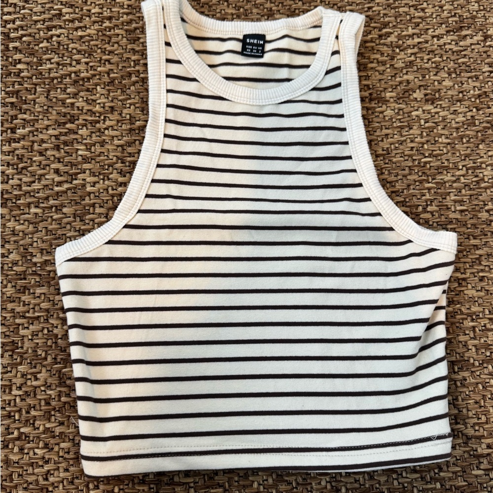 Forever 21 Black and White Striped Crop Top